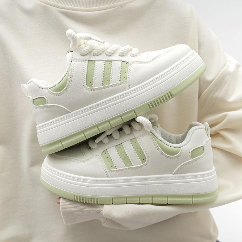 

Женские белые туфли на толстой подошве, осенние новые университетские туфли в ретро-стиле для спорта и отдыха, модная женская обувь 40