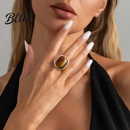 Vintage Style Ring/Earrings Women Ring/Earrings with Large Square Stone Retro