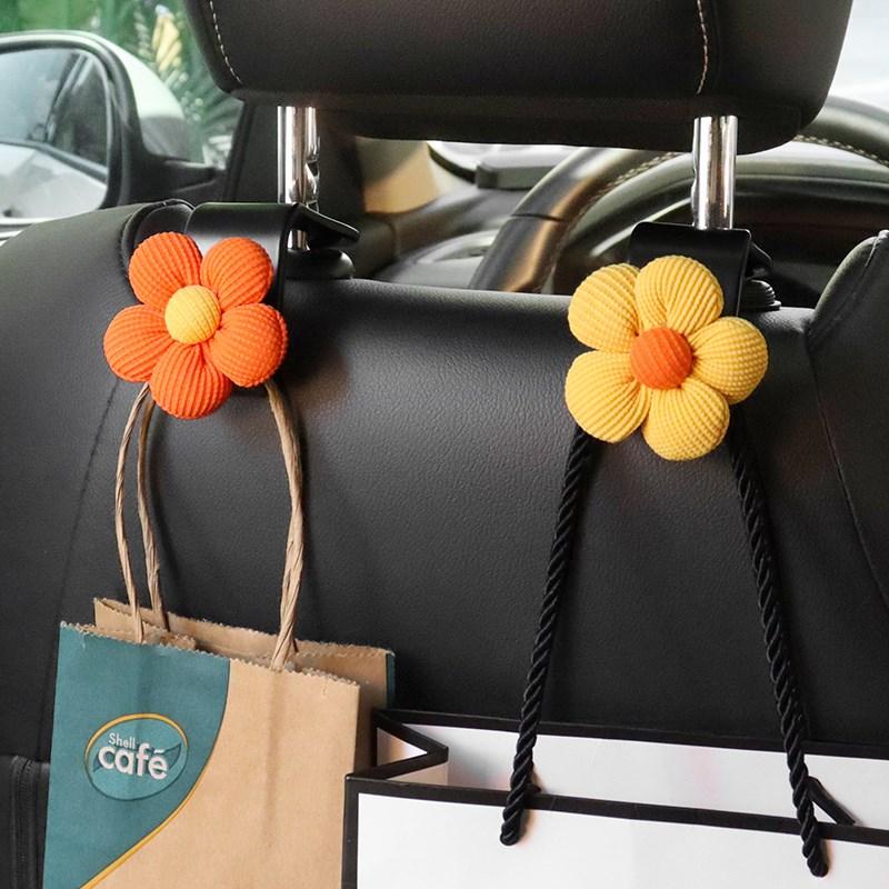 2PCS Cute Cartoon Flower Car Seat Back Hooks Storage Vehicle Headrest Organizer Hanger for Groceries Bag Handbag Auto Decor