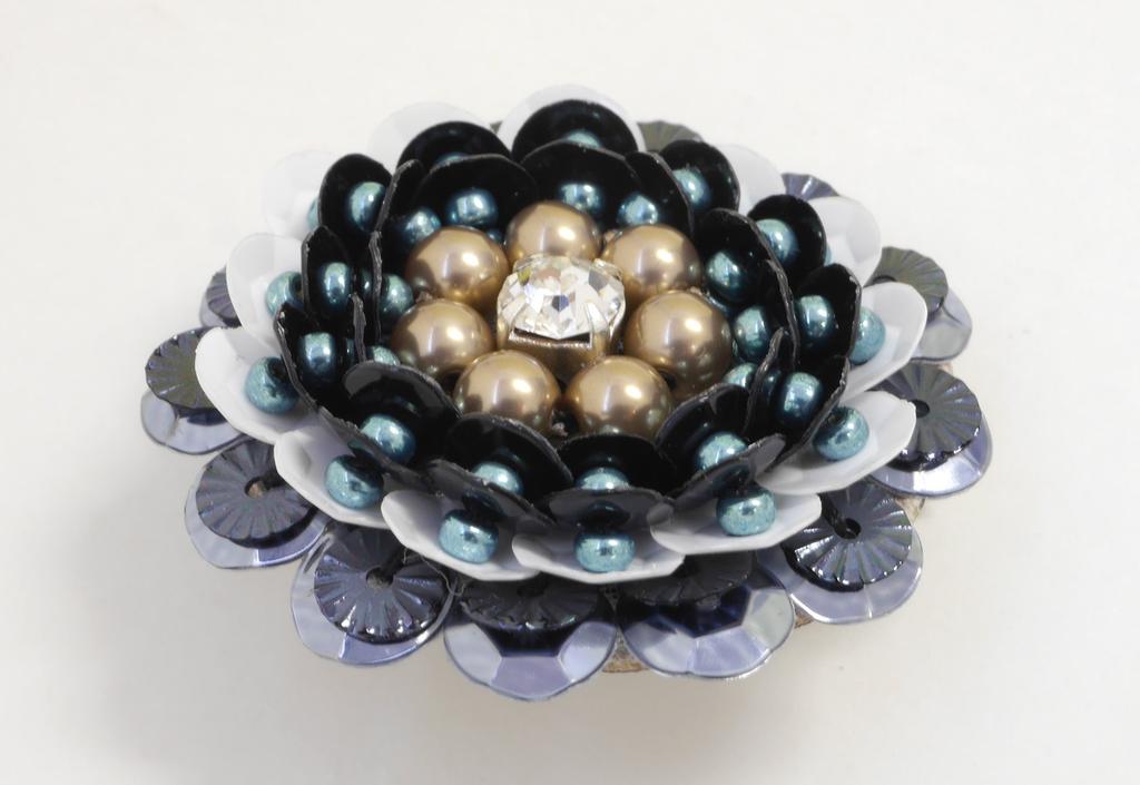 MIYUKI Beading Kit, Enjoy with Bead Embroidery Needles, Haute Couture Bead Embroidery Kit, Circle 3D Flower Brooch HCK-001