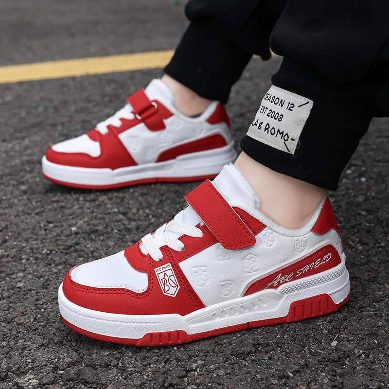New outdoor shoes, children's running shoes, children's casual walking shoes, winter velvet low top board shoes