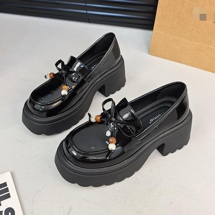 British Style Platform Small Leather Shoes Women's 2025 Early Autumn New Versatile Retro Round Head Beaded Lace-up Loafers