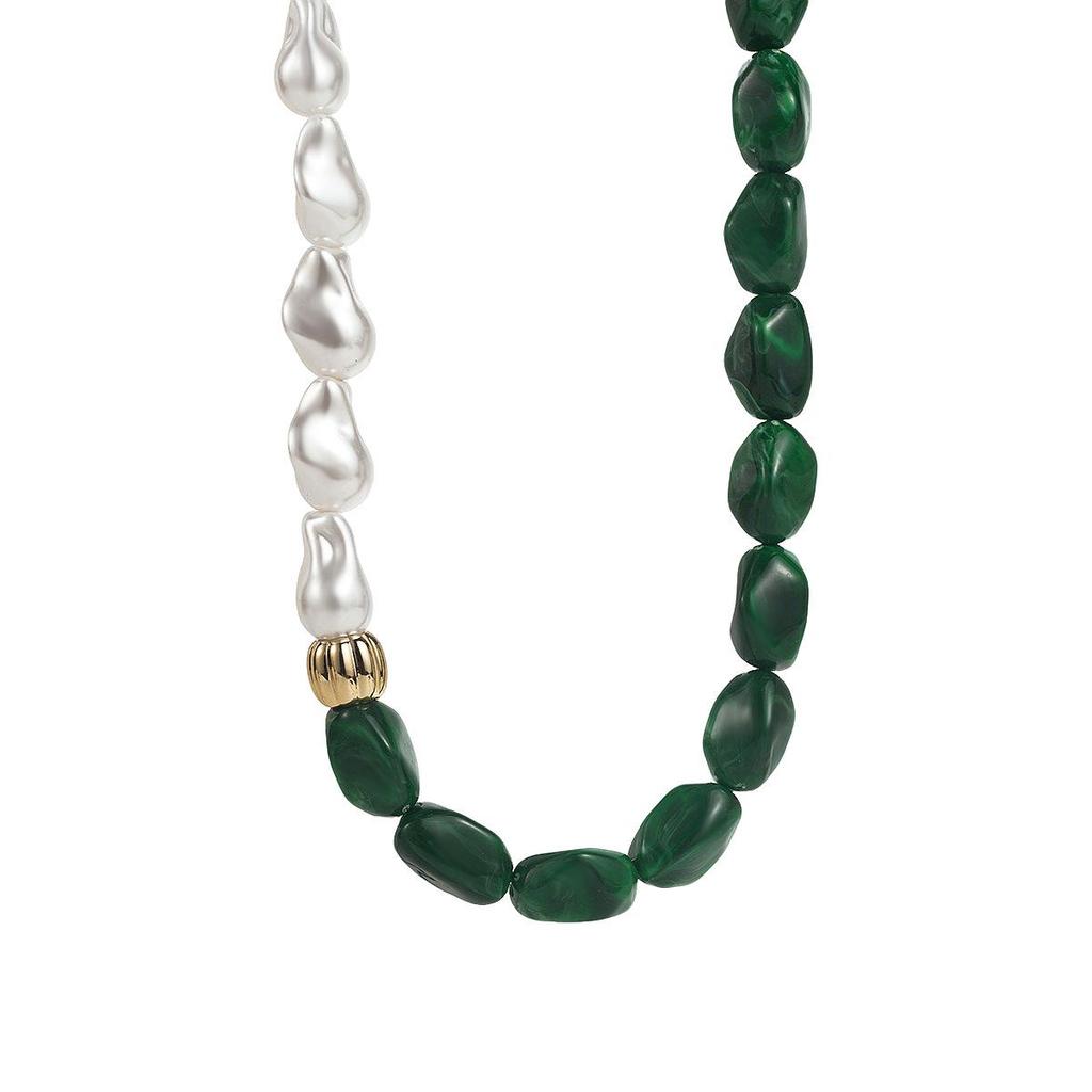 Retro Color Block Beaded Geometric Necklace with Pearl Resin Clavicle Chain