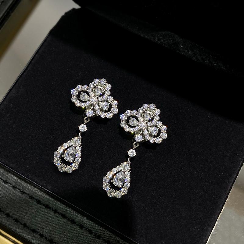 

Huitan Exquisite Girls Drop Earrings Modern Fashion Design Cubic Zirconia Earrings Aesthetic Wome s Wedding Accessories Zircon
