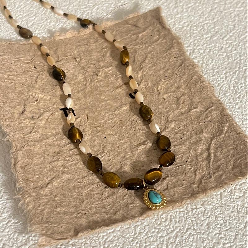 2025 Retro Tiger Eye Necklace: Elegant, Versatile Clavicle Chain with a High-End Luxury Feel