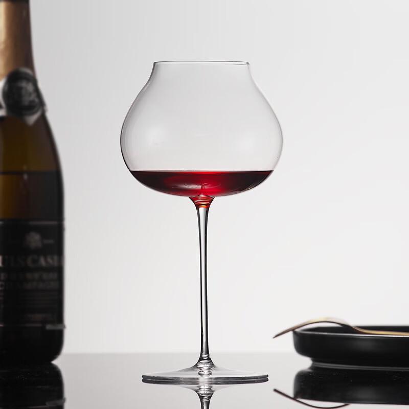 Enshou Su Burgundy Crystal Wine Glass