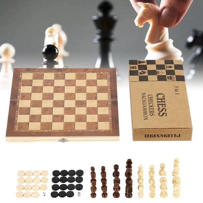 Premium Schachspiel aus Holz mit faltbarem Brett für fesselnde Familien-Spieleabende und Gehirnentwicklung