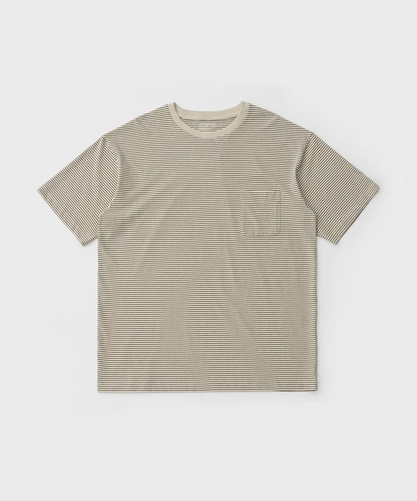 ANOTHER OFFICE Basis Border Pocket Tee (Olive Drab)