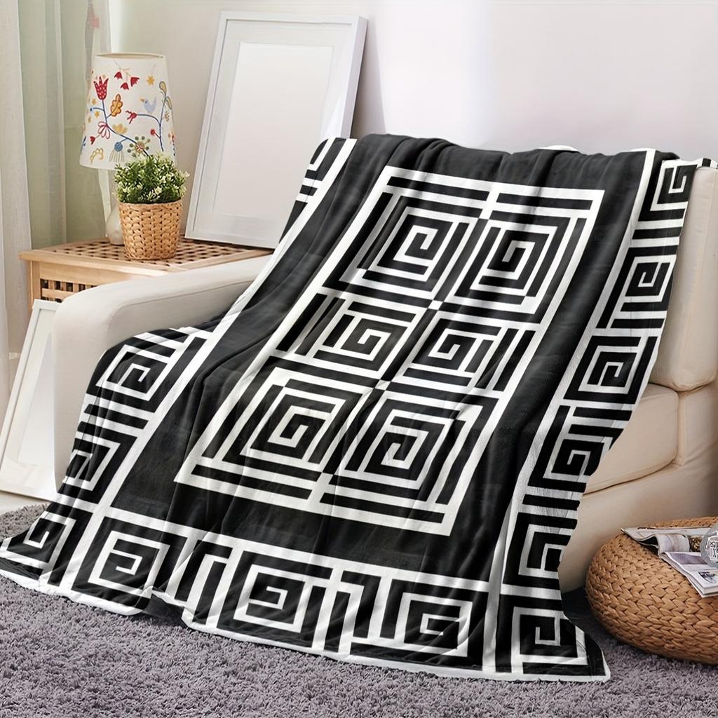 Nordic Black and White Striped Throw Blanket - Minimalist Geometric Motif Soft Lightweight Accent for Sofa Bed Travel Office