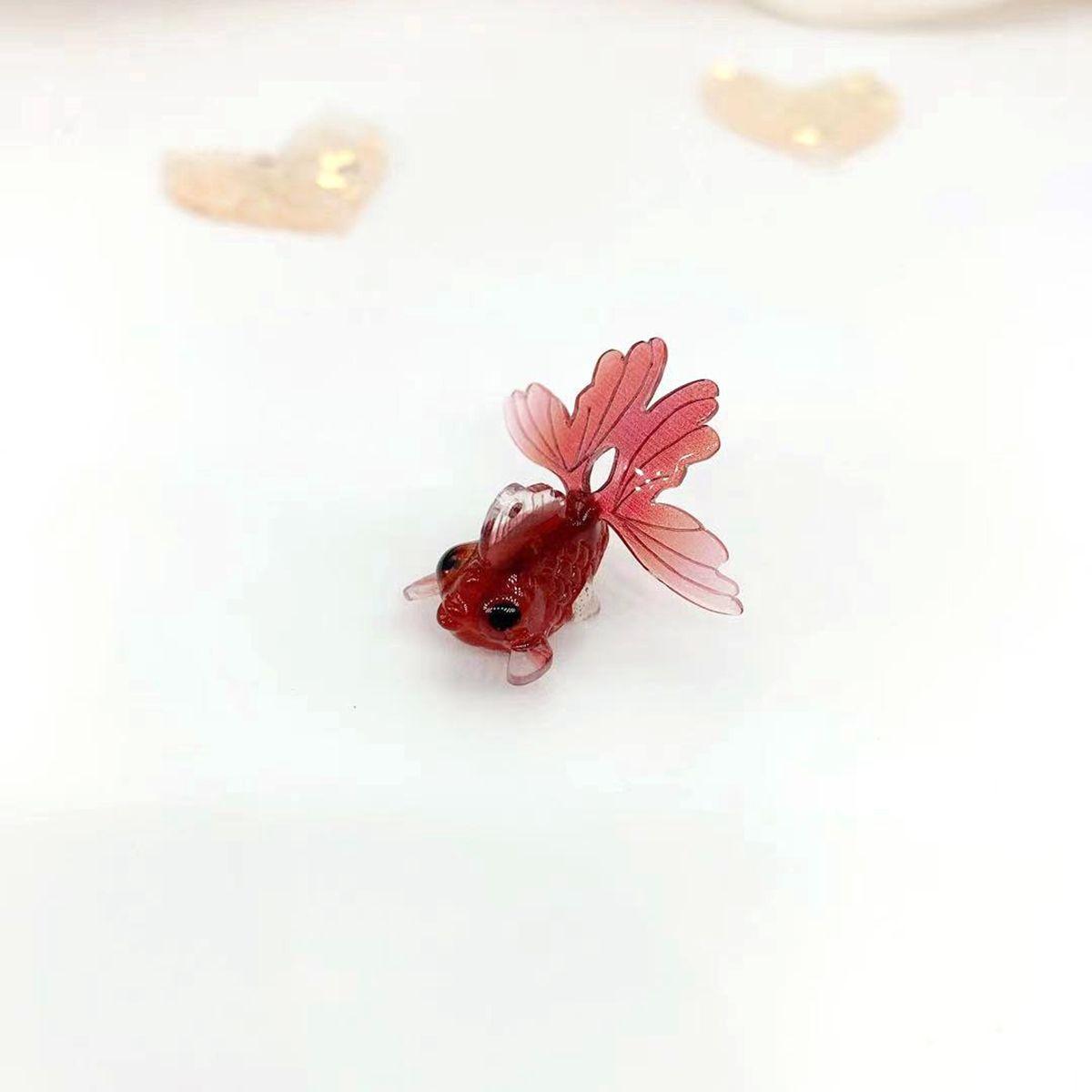 

Креативные акриловые миниатюрные фигурки золотых рыбок для украшения 1