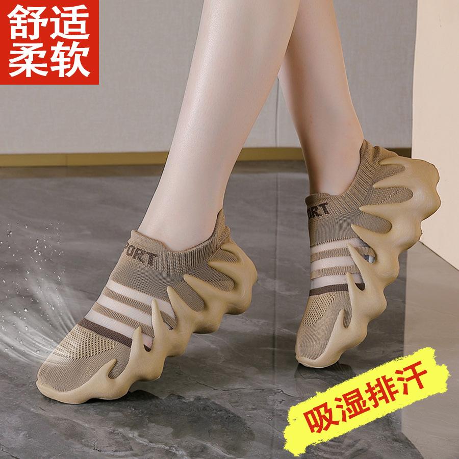 

2025 spring and summer new octopus shoes women s versatile mesh breathable lightweight shock absorption casual sports running coconut shoes 40