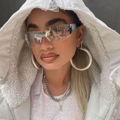 Trendy Punk Goggles Y2K Sunglasses for Women Men UV400 Wrap Around Sun Glasses with Star Decoration
