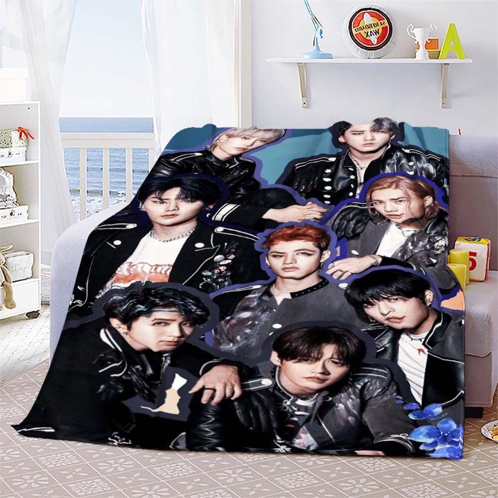 Stray Kids Blanket Soft Sofa Cover Kpop Singer Throw Blanket Flannel Blanket Lightweight Warm Bed Blankets for Bedroom Couch