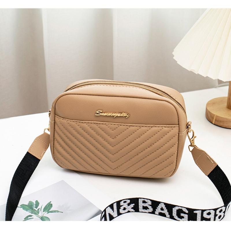 

New shoulder bag embroidery thread pattern simple messenger bag solid color letter mark decorative small square bag абрикосовый