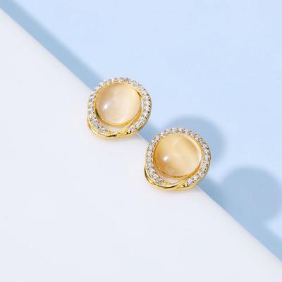 Retro Gentle Temperament and Celebrity Super Fairy Girl Design Sense Palace Celebrity Cat Eye Stone Earrings