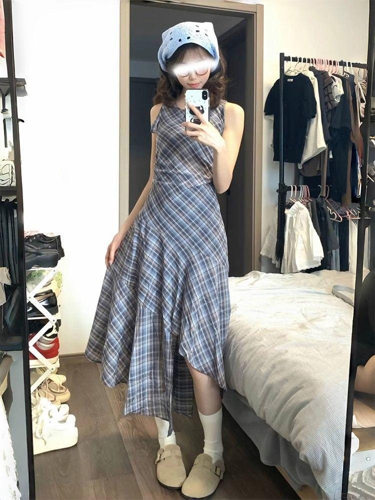 Plaid neck sleeveless vest dress children s summer 2026 new small high-end irregular long dress S