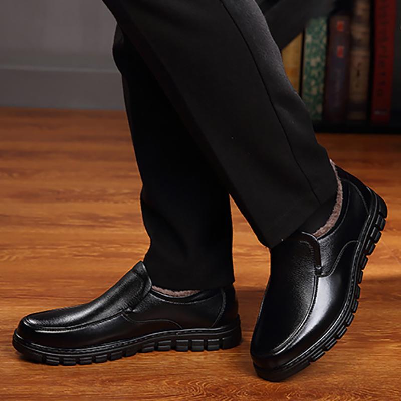Fashion Winter Warm Fur Loafers Men Leather Casual Shoes Men Walking Footwear Non-slip Thick Sole Warm Men's Sneakers Leather Moccasins