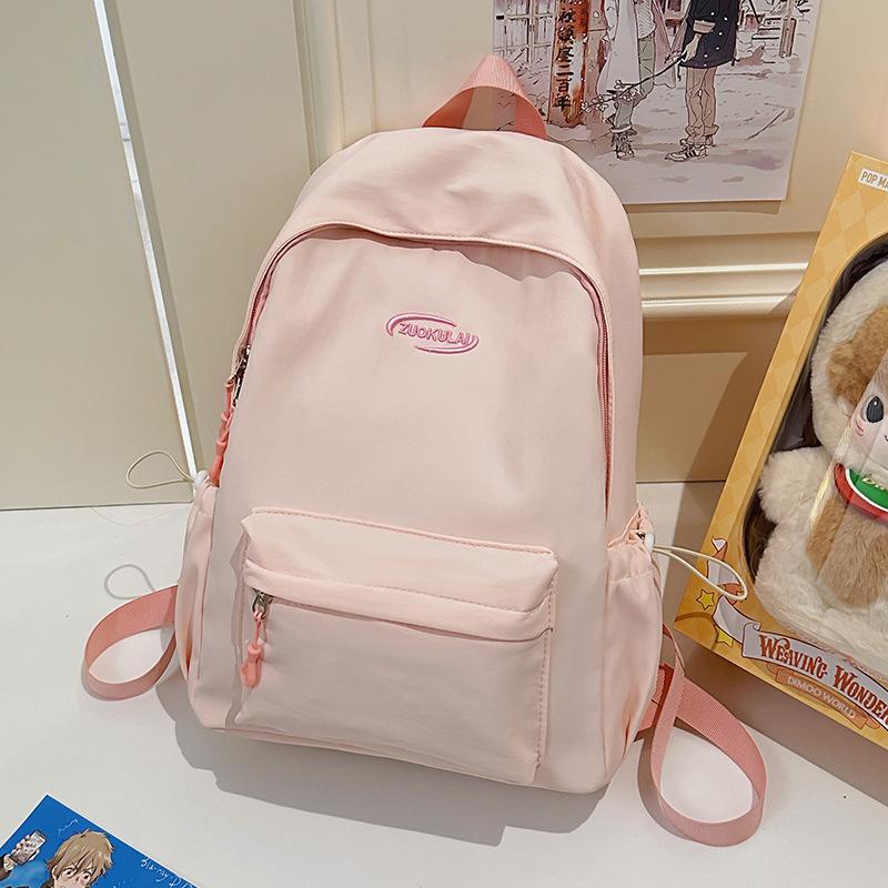 

Simple and Versatile Backpack for Junior High School Students with Large Capacity To Reduce The Burden on Senior High School Students .