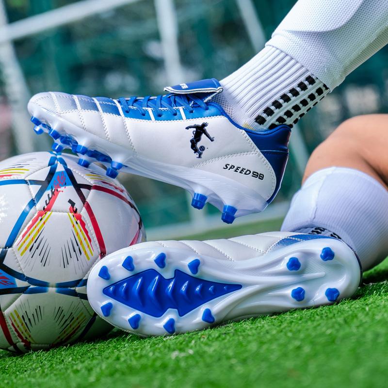 Men Indoor Football Field Boots AG Fast Football Shoes Society Cleats Soccer Shoes Ultralight Training Sneaker
