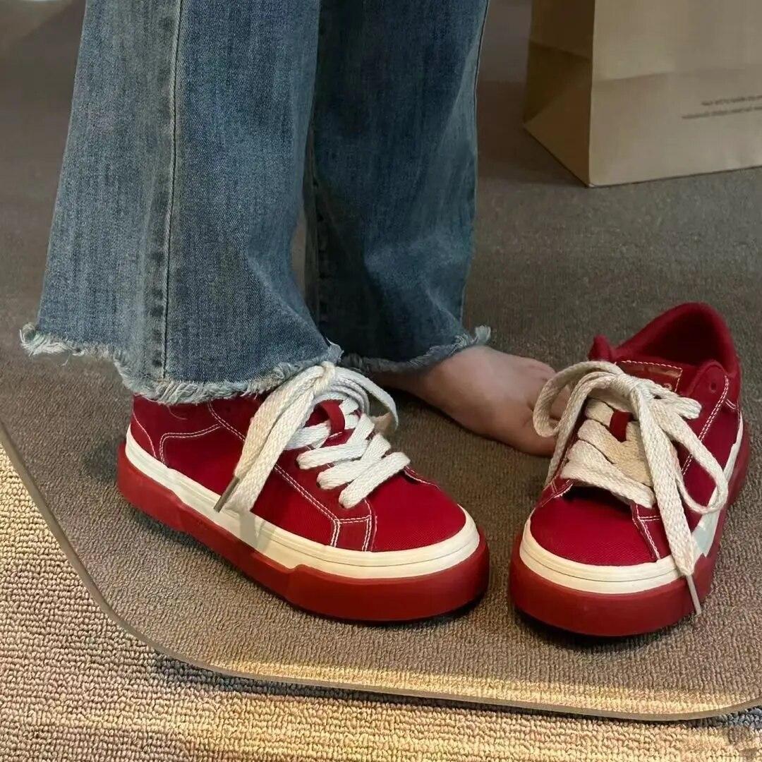 Винтажные красные холщовые низкие женские кроссовки — фото 7