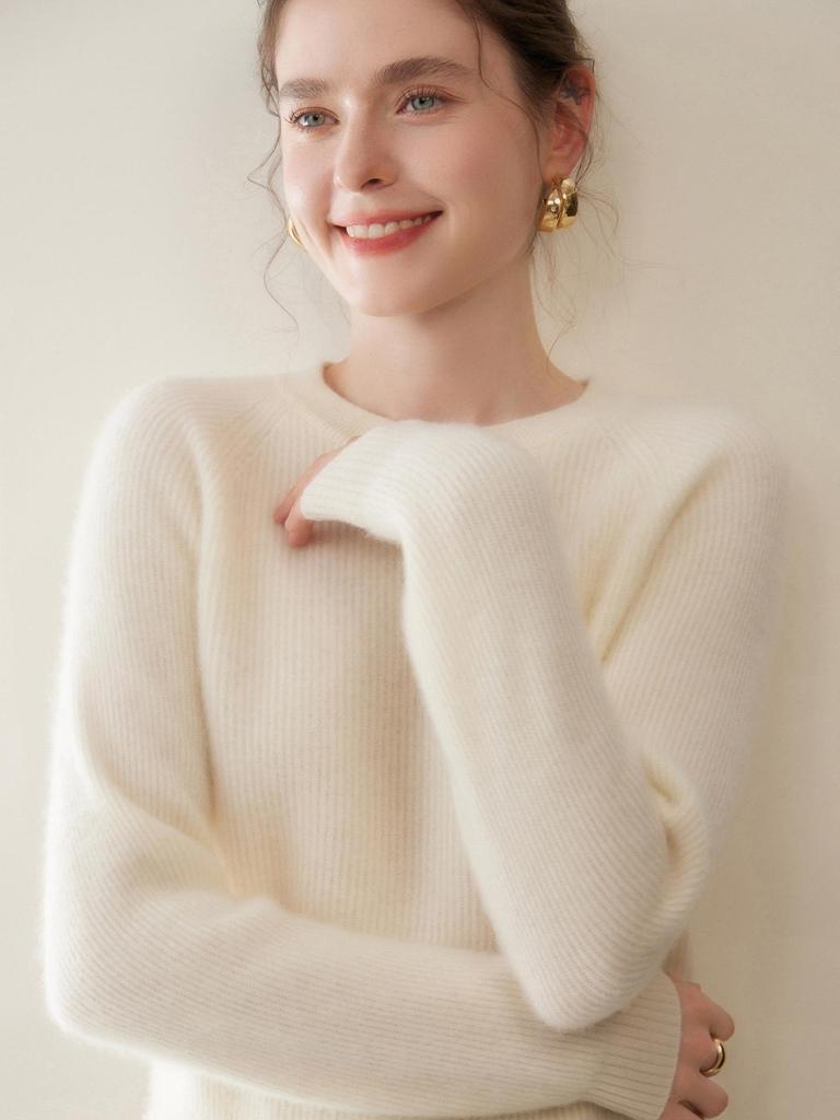 Autumn/Winter 2025 Women's Cashmere Knitwear Sweater: Round Neck, Loose Fit, Seven-Stitch Raglan Sleeves, Soft and Skin-Friendly.