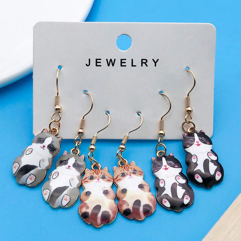 Exclusive Alloy Cartoon Kitten Print Fashion Earrings Set