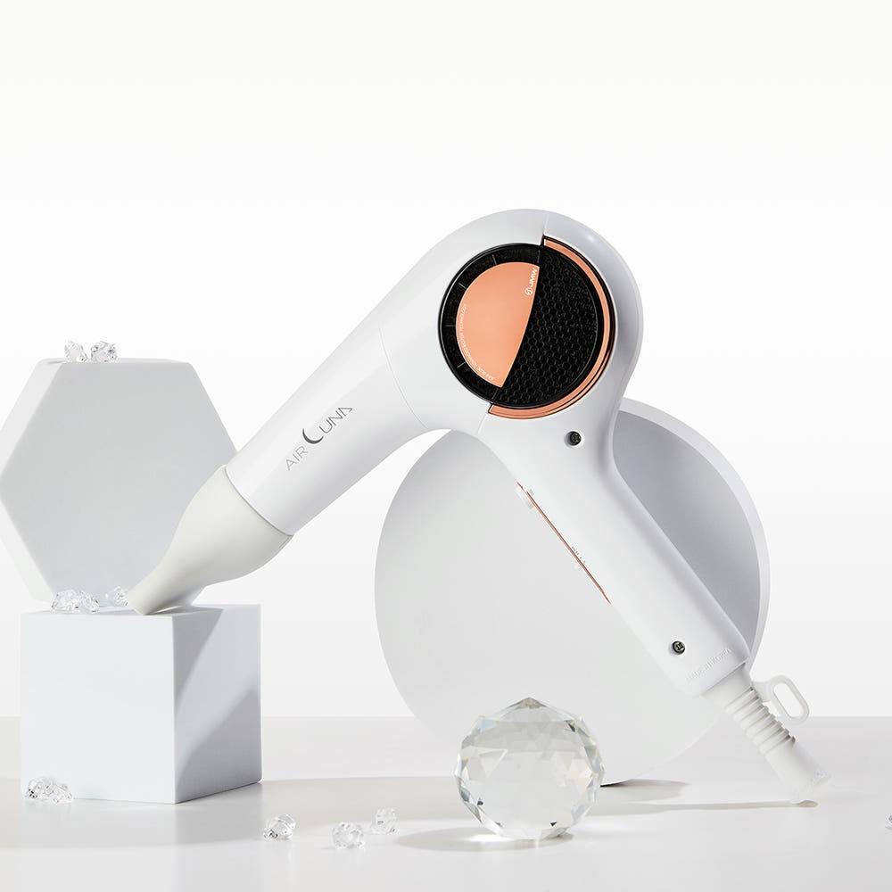 JMW Airluna MC5A01A Fast Drying Frizz Control 440g Salon Blow Dryer Professional Styling Tool White