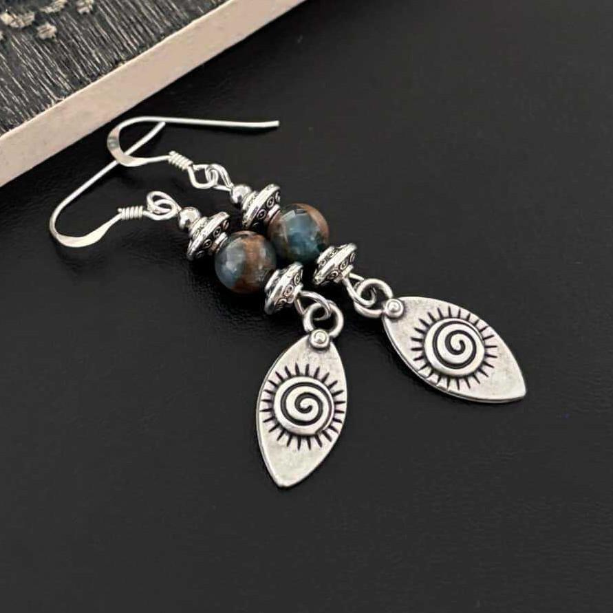 

Bohemian Vintage Sliver Color Spiral Eye Bead Dangle Earrings for Women Natural Stone Bead Ethnic Tribal Jewelry Accessory Gift