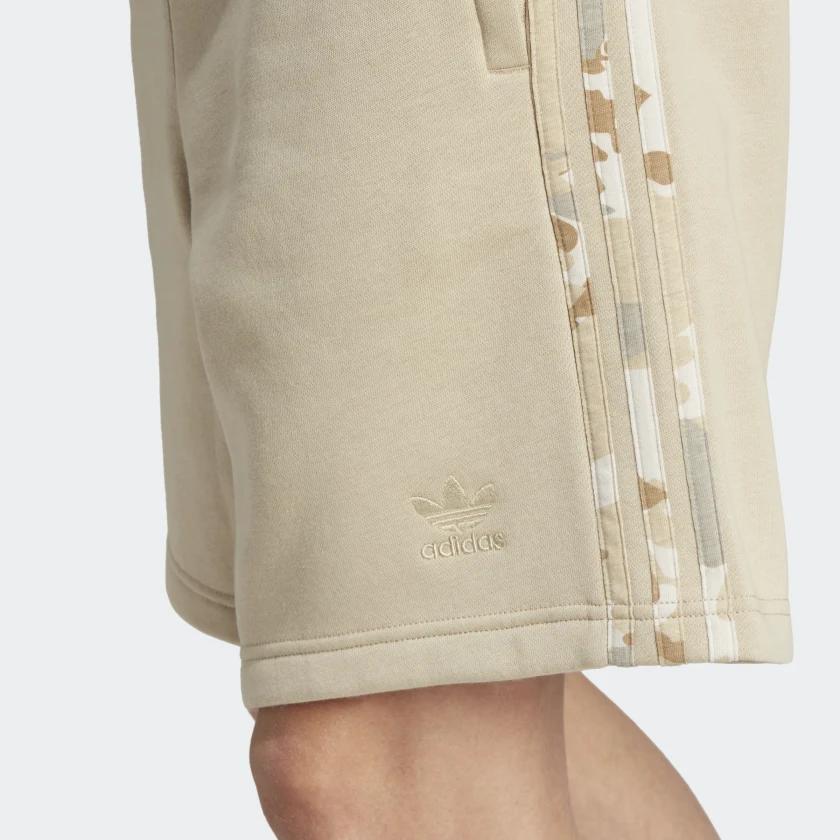 adidas Originals Graphics Camo Stripe Shorts Men Shorts Khaki IU4680