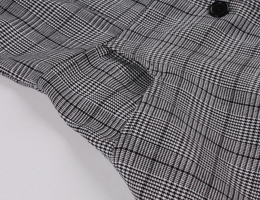 Retro Women's Plaid Dress with Turn-Down Collar, Short Sleeves, Single-Breasted Design, and Pockets in Hepburn Style.