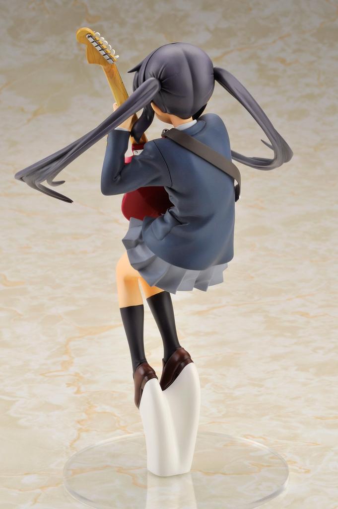 Nakano Azusa PVC finished K-On! 1/8 (1/8 pre-painted product)