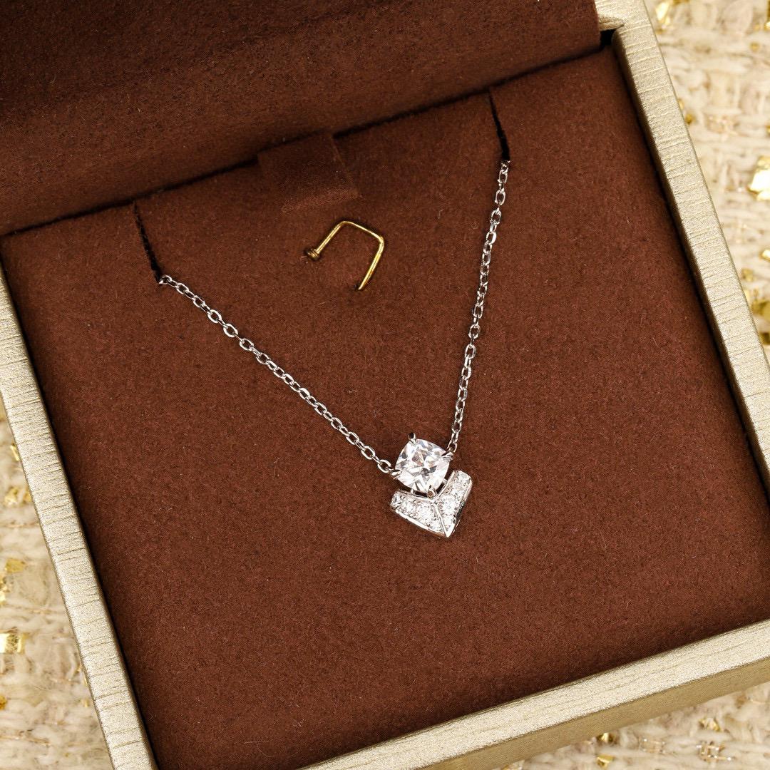 

Latest Hot Brand Vintage Women s Necklace Luxury Jewelry For Women Pure 925 Silver Water Drop Designer Pendant Chain Necklaces