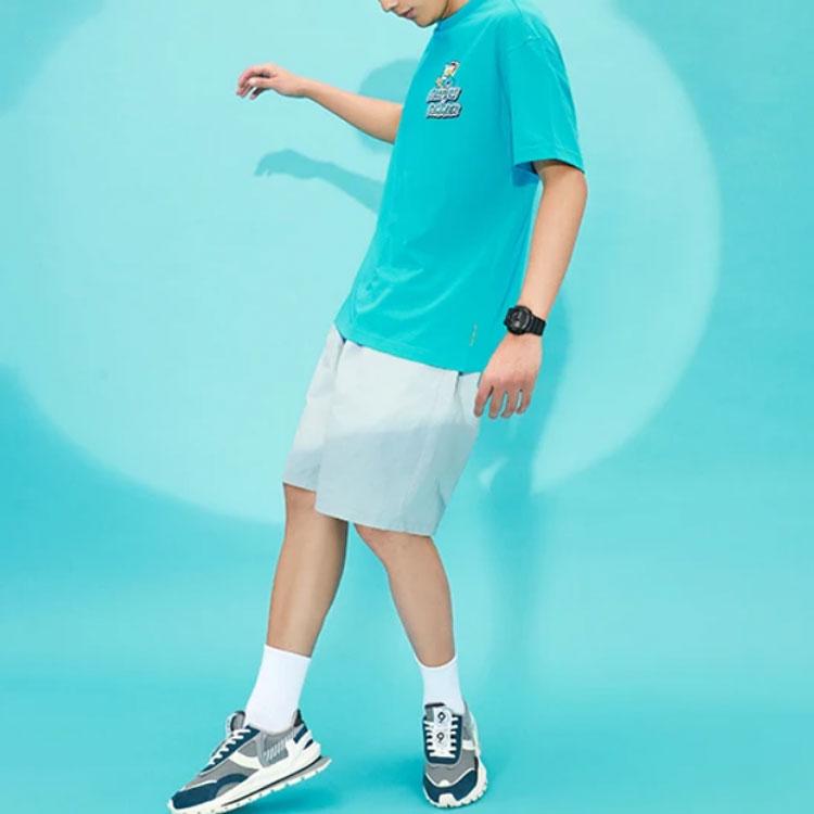Li Ning X Line Friends Collaboration Sports Fashion Series Letter Print Loose Short Sleeve T-Shirt Men Tops Ice-Porcelain-Green AHSR812-2