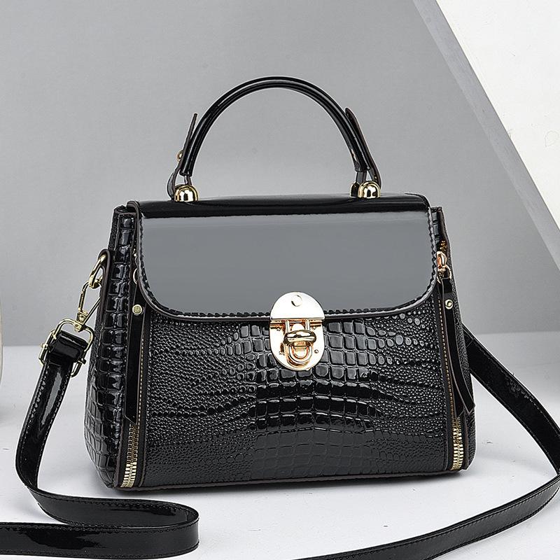 Summer new fashion shoulder messenger bag atmospheric women versatile women mobile phone bag mother bag чёрный