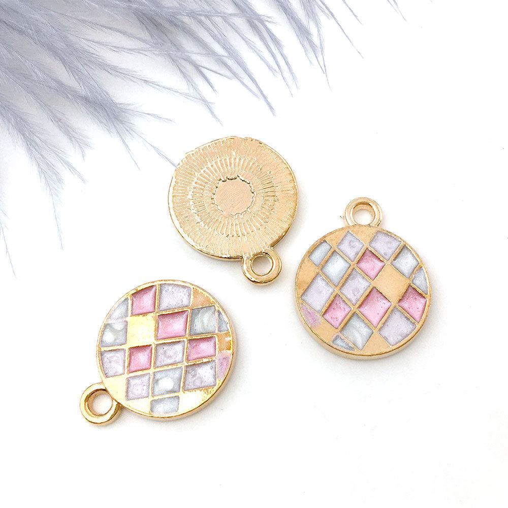 

Корейская подвеска своими руками: Красочный геометрический аксессуар из сплава