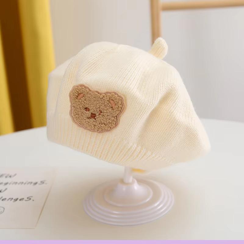 Winter Knit Beret Hat for Baby Cute Cartoon Bear Infant Painter Cap Autumn Winter Warm Woolen Kids Artist Caps