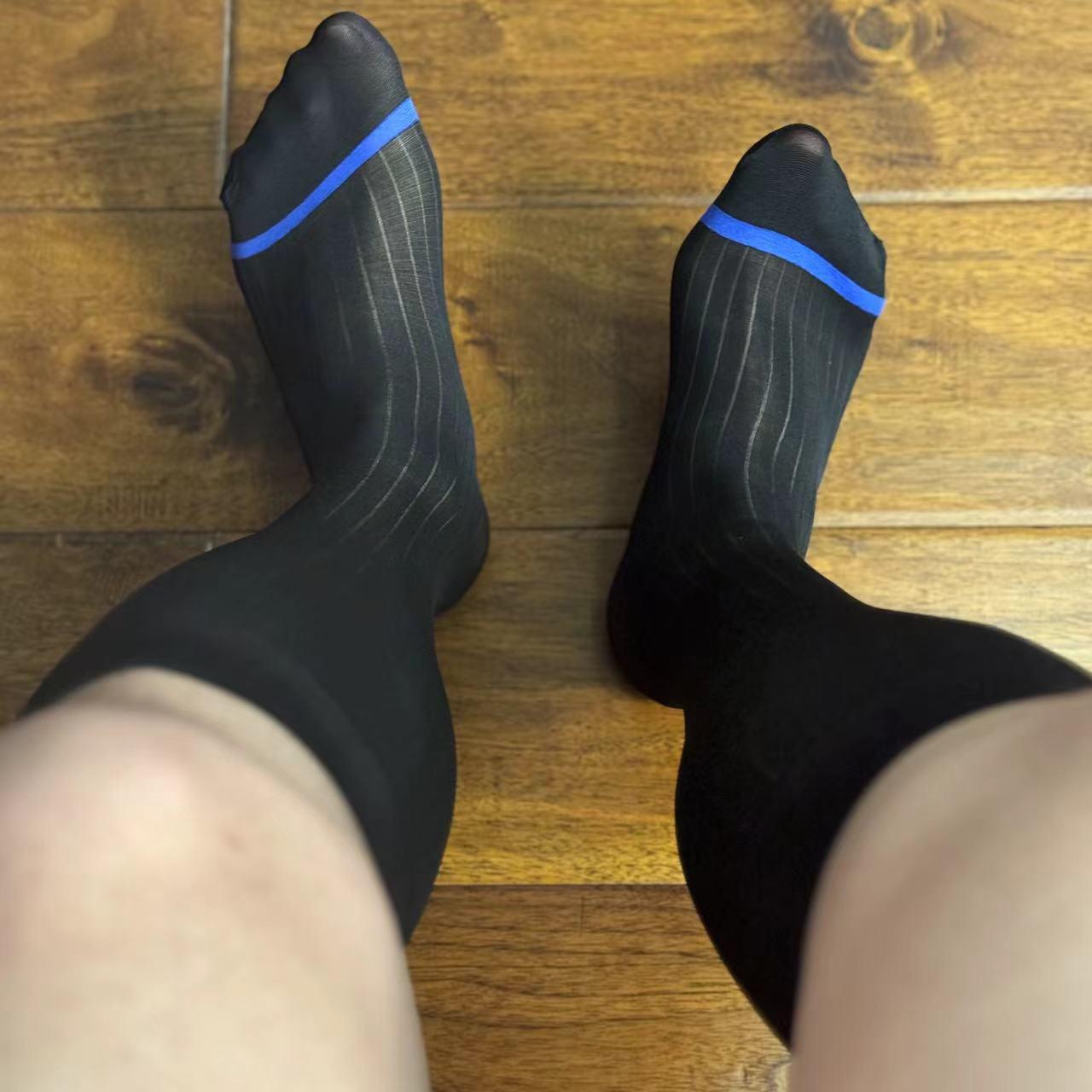 

Zhou Men s Navy/Black Striped Nylon Business Stockings One Size + Regular Thickness + No Heel