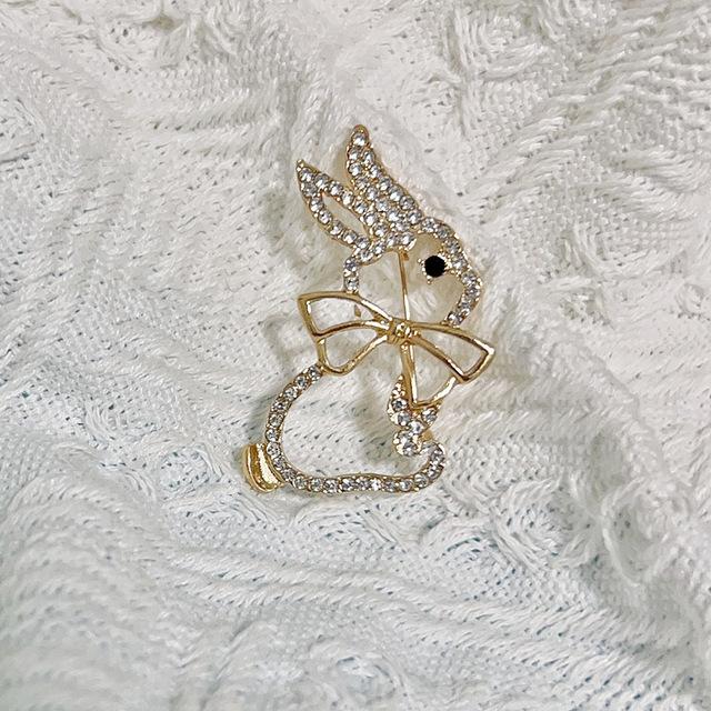 Broche papillon en perles, petit parfum haut de gamme, exquis, luxueux, tempérament élégant, nouvelle tendance 2023