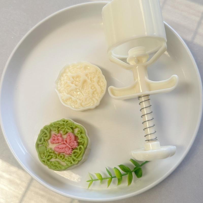 Traditional Mooncakes Maker Practical Mooncakes Molds 75g Practical Treat Baking Stamp for Family Baking Fun