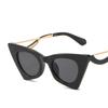 Angular Cat's Eye Sunglasses Trendy Cat Eye Sunglasses Female Personality Curved Mirror Legs Fashion Model Sunglasses