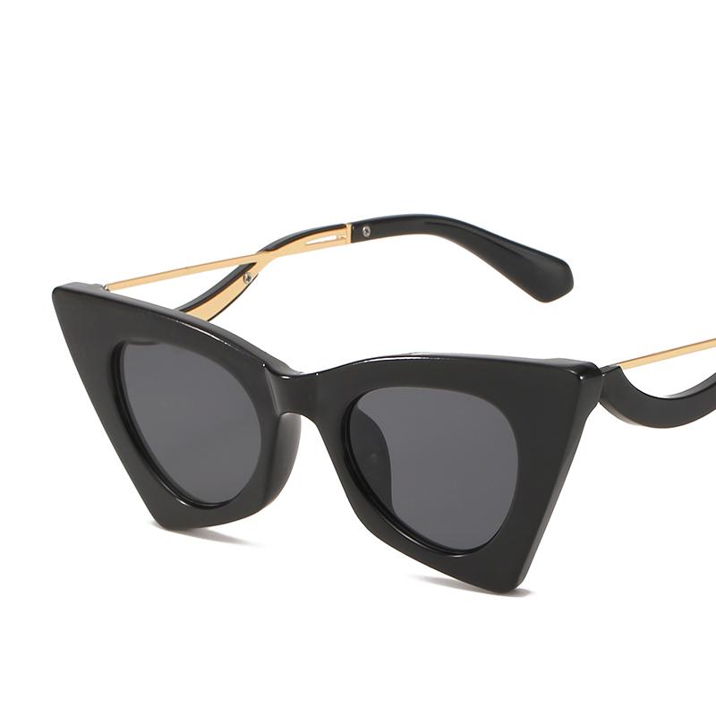 Angular Cat's Eye Sunglasses Trendy Cat Eye Sunglasses Female Personality Curved Mirror Legs Fashion Model Sunglasses
