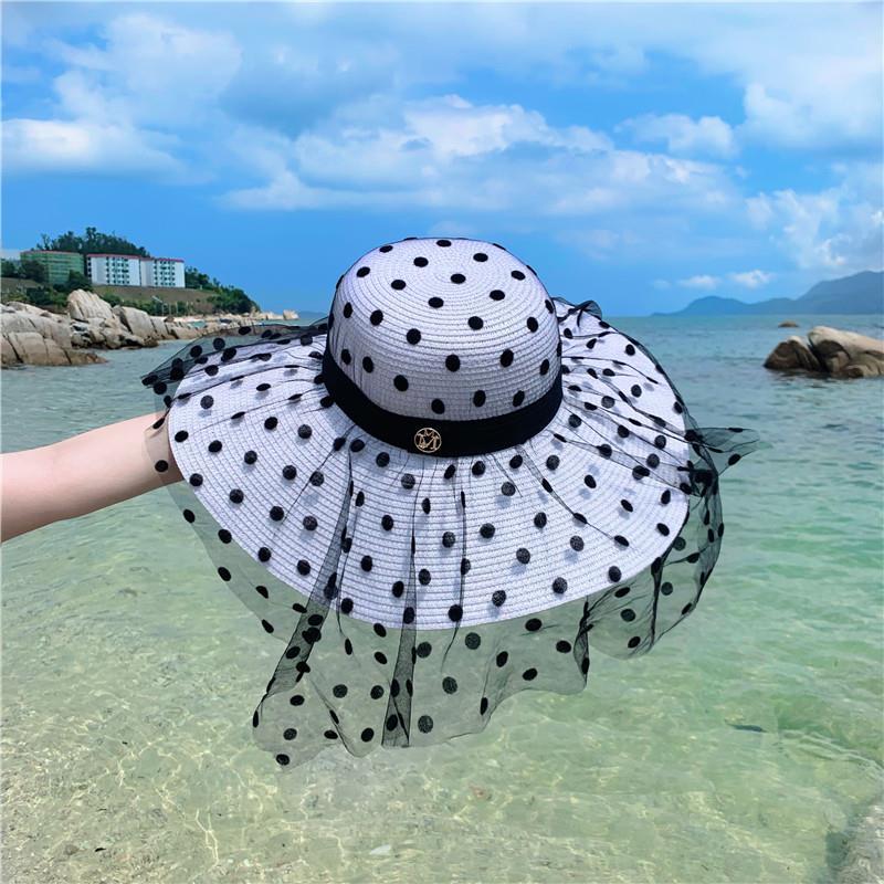 European Polka Dot Lace Mesh Big Brim Straw Hat Women's Summer Seaside Beach Elegant Sunscreen Vacation Hat