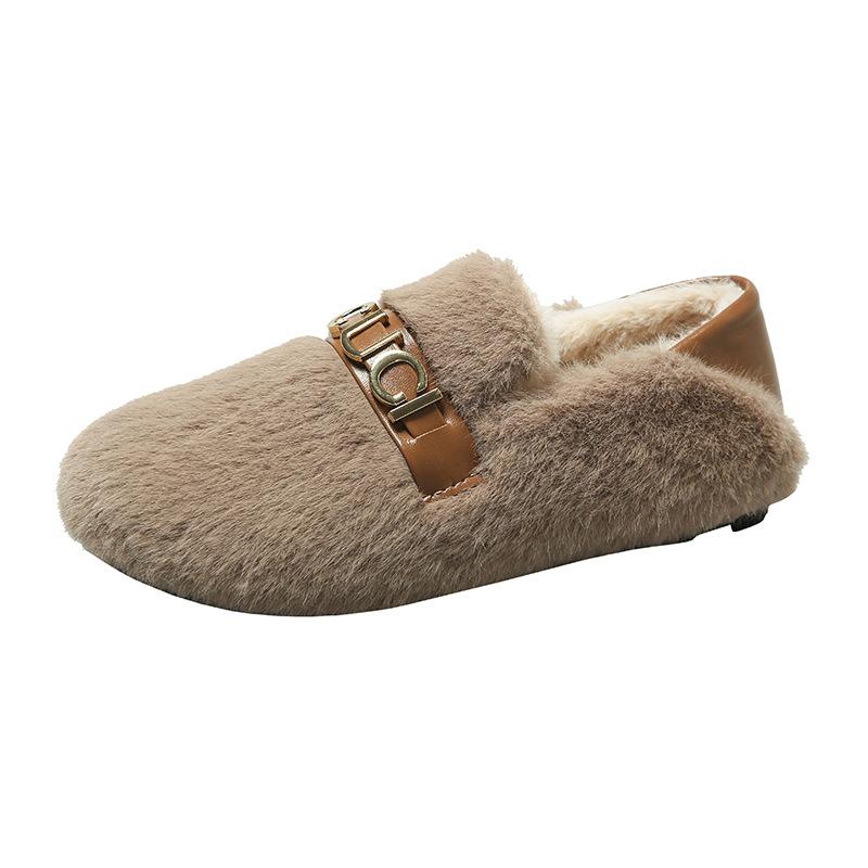 Internet celebrities wear two fluffy shoes on one foot, women wear plush thermal slippers, 2024 new autumn and winter plush shoes