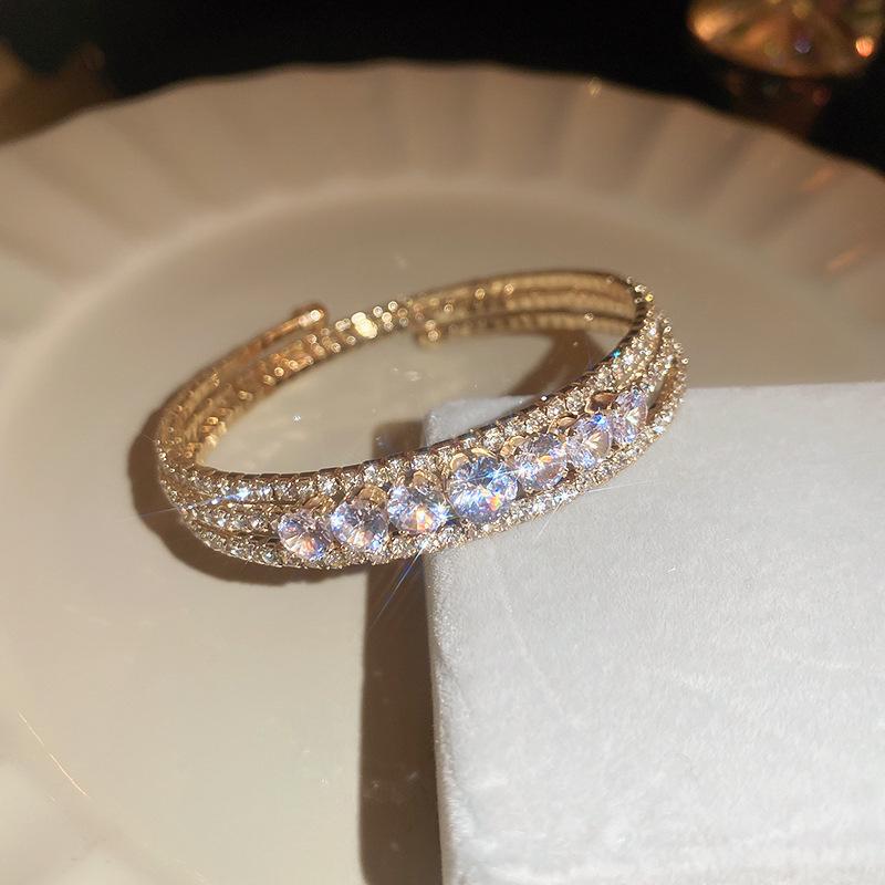 Элегантный геометрический браслет с цирконами: Многослойный, Шикарный и Высококлассный