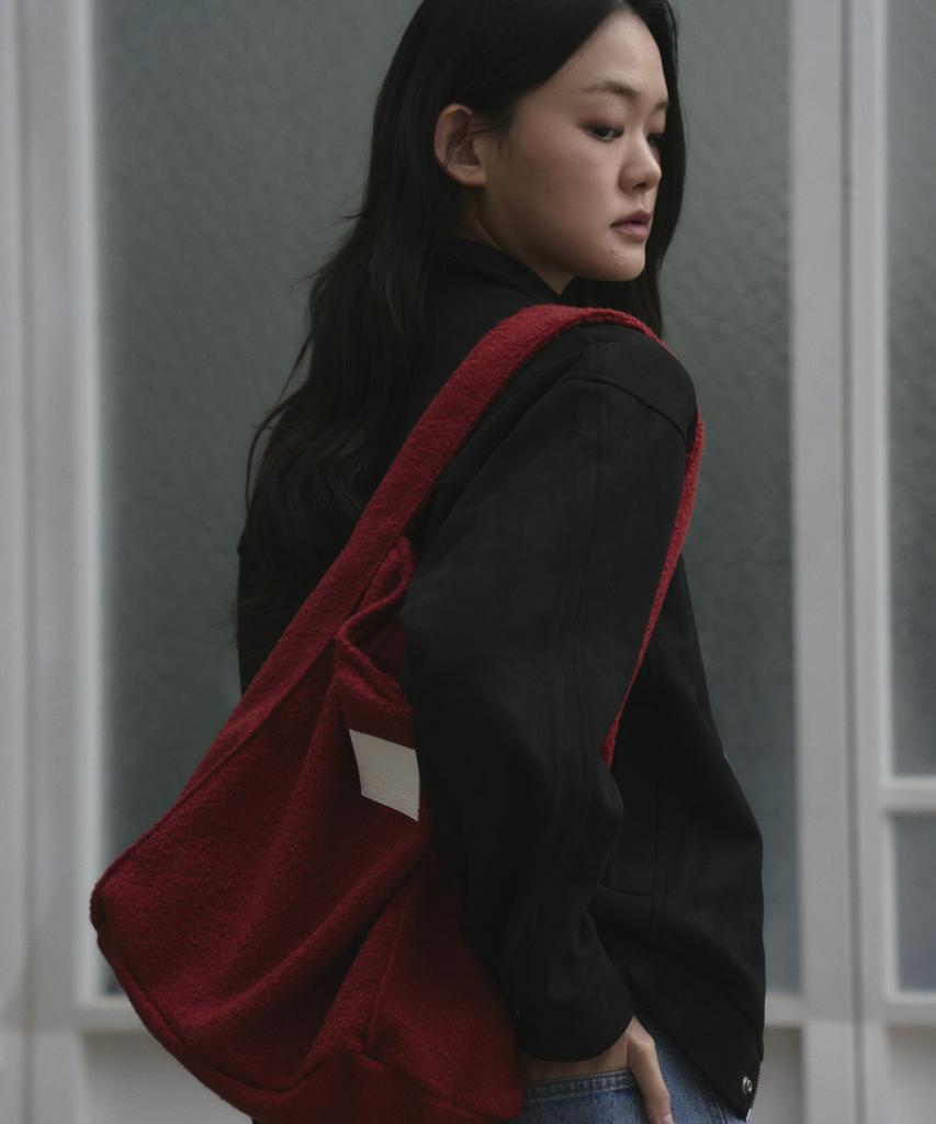 The Green Lab Boucle Wool Pouch Shoulder Bag Set [Coral Red]