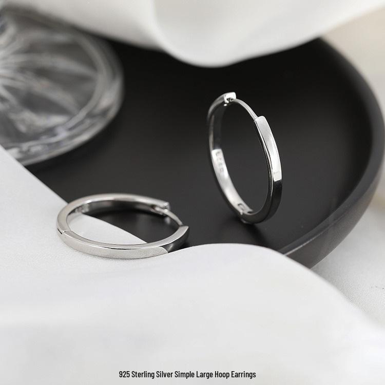 Women's Summer 2022 Plain Hoop Earrings - Trendy Circle & Ear Clips