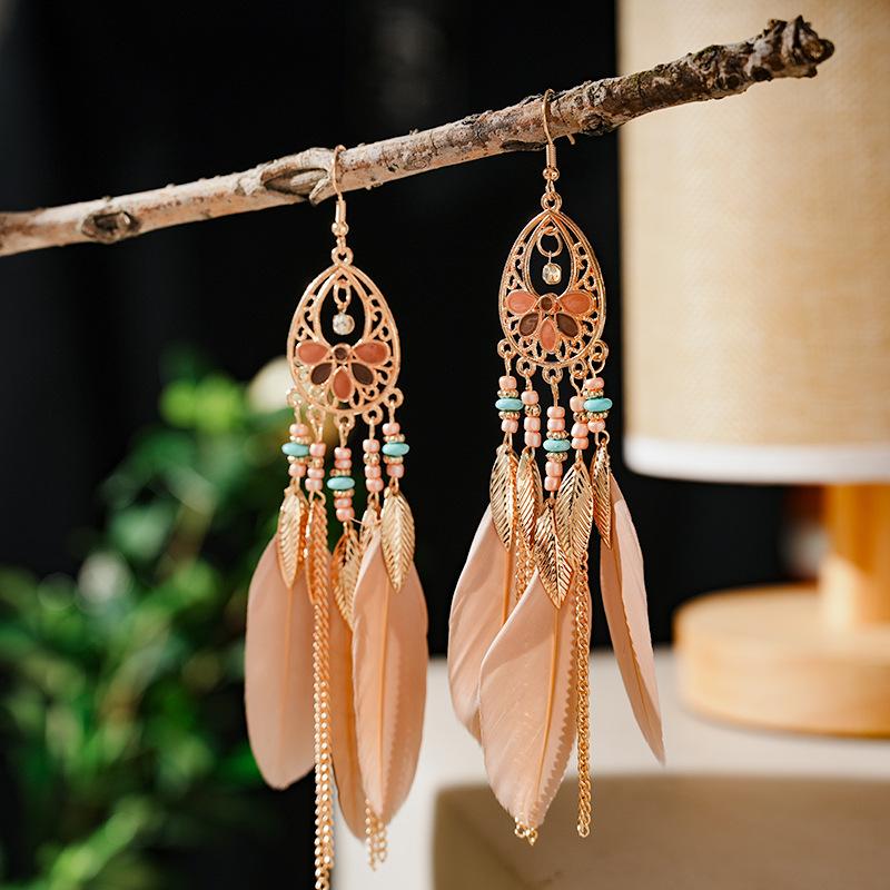 Fashion Vacation Style Bohemian Feather Earrings for Women Ethnic Long Chain Bead Leaf Dangle Earrings Party Daily Jewelry