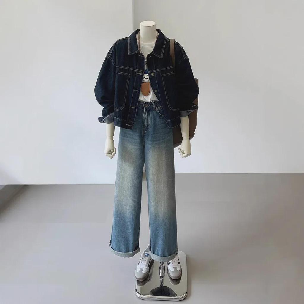 Women's Dark Blue Denim Jacket, Workwear-Inspired, Autumn Korean Style, Casual Pocket Design, Slimming Fit.
