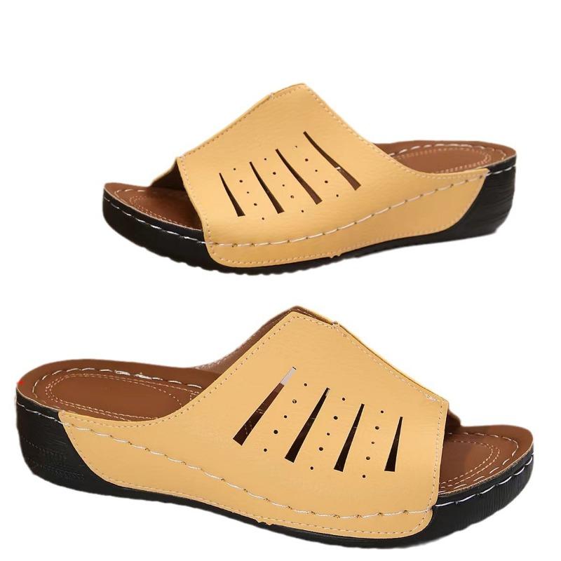 Foreign Trade Cross-border Platform Sandals Women's New Summer Large Size Flat-bottomed Slippers Beach Cool Slippers