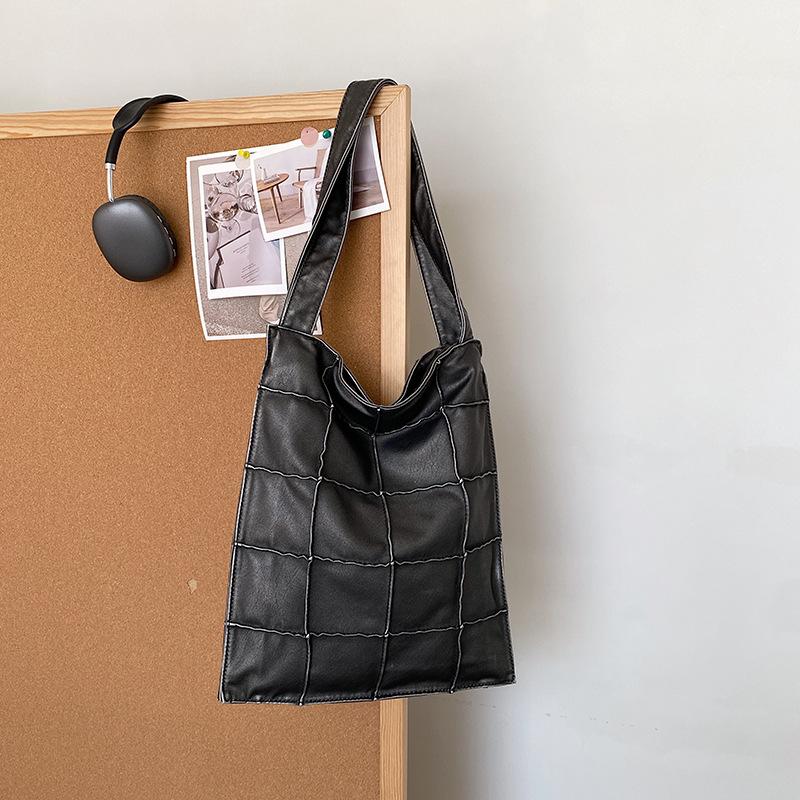 

Популярная портативная маленькая сумка женская 2024 новая летняя мода зарубежная текстура сумка-ведро универсальная на плечо сумка-мессенджер чёрный